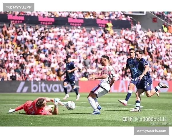 拜仁公布对阵门兴首发阵容 比朔夫与博伊领衔出战