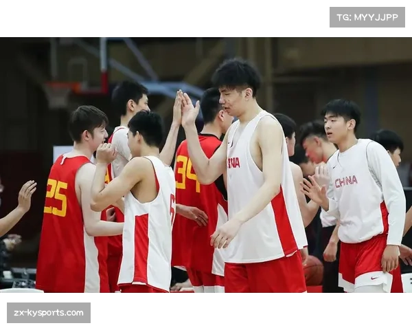 贝尔纳尔193cm身高优势明显,空中争夺与防守覆盖面积出众 贝尔纳尔193cm身高优势明显,空中争夺与防守覆盖面积出众